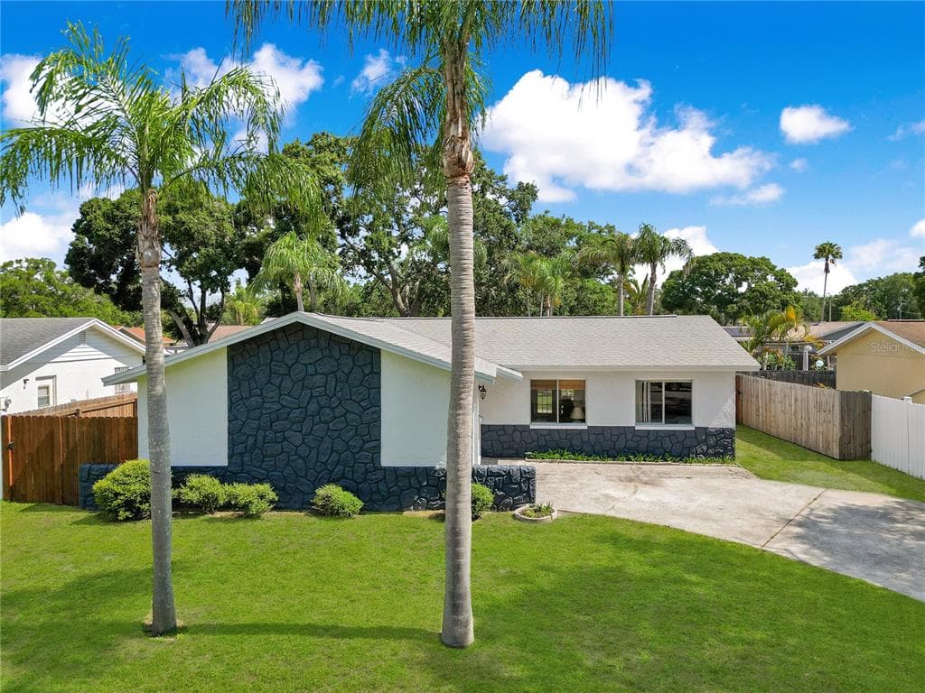 6151 96TH TERRACE N PINELLAS PARK, FL 33782