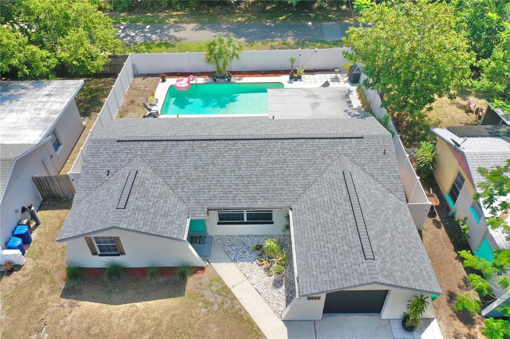 8859 ORANGE BLOSSOM DRIVE SEMINOLE, FL 33772