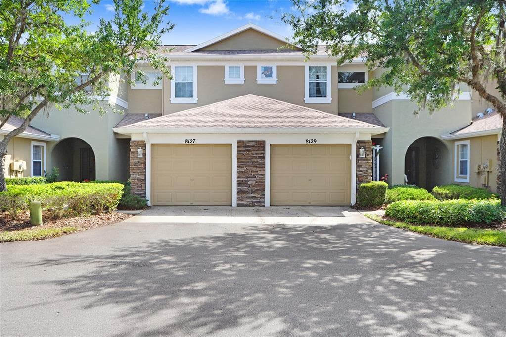 8129 STONE PATH WAY TAMPA, FL 33647