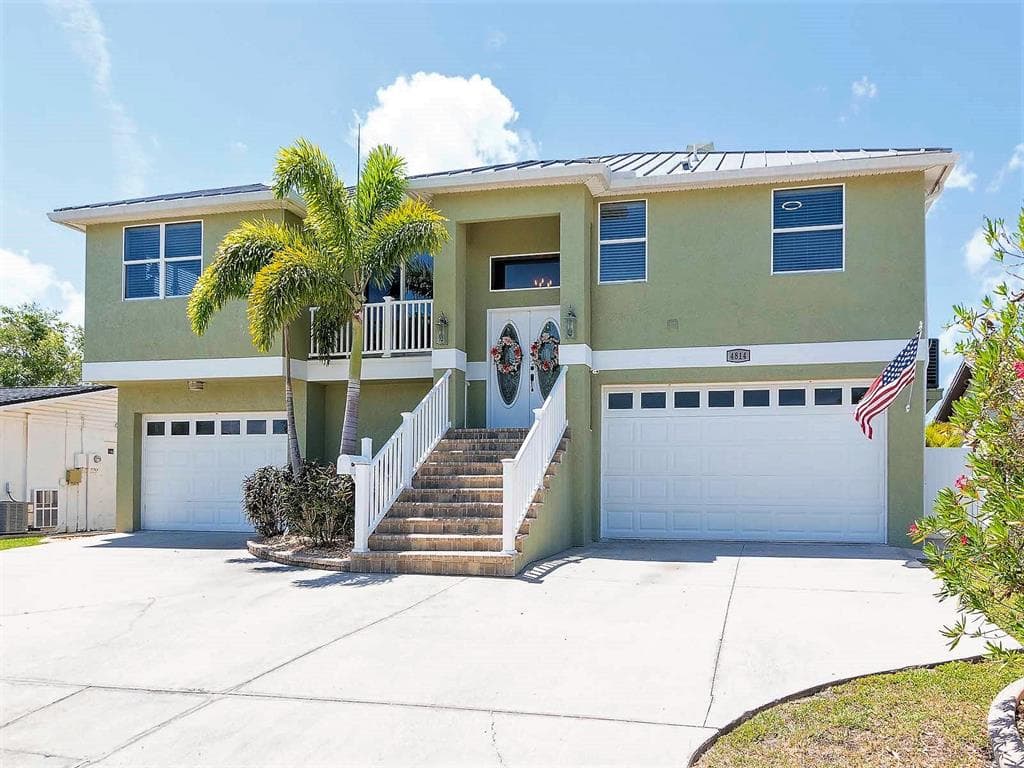 4814 SHELL STREAM BOULEVARD