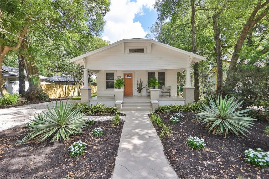 1004 E IDA STREET TAMPA, FL 33603