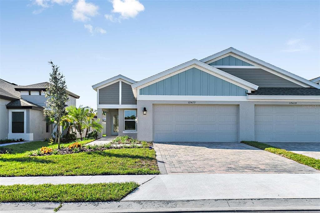 12423 OAK HILL WAY PARRISH, FL 34219