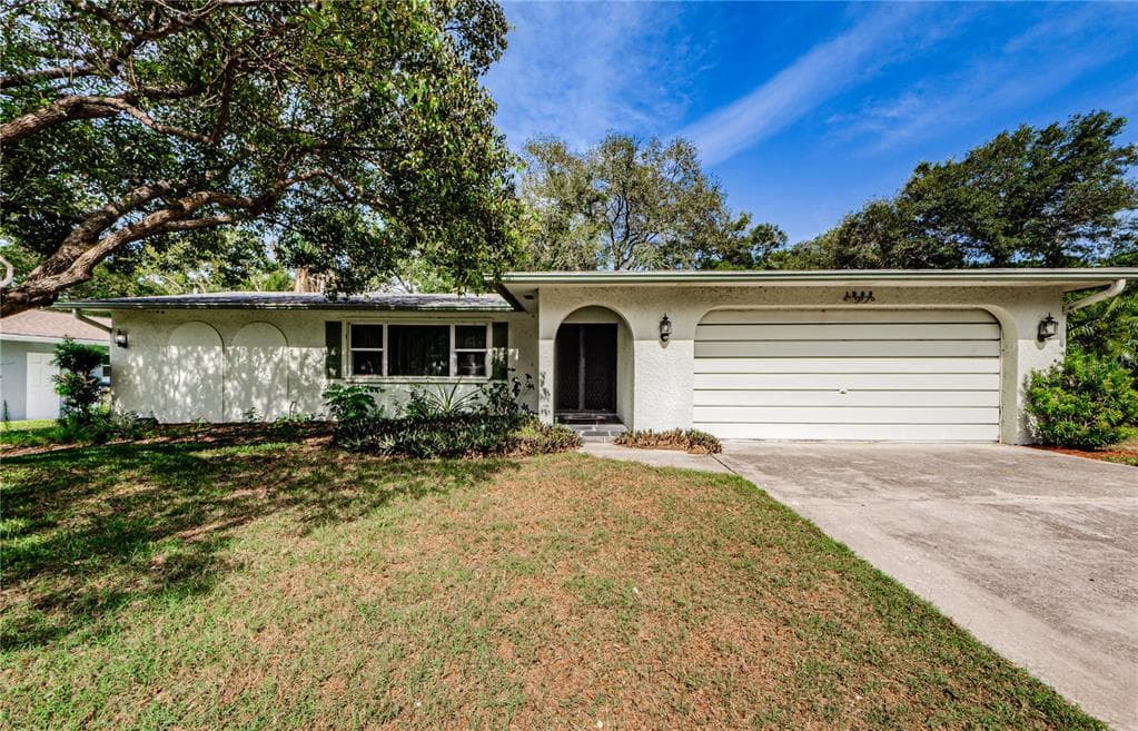 1905 ORO COURT CLEARWATER, FL 33764