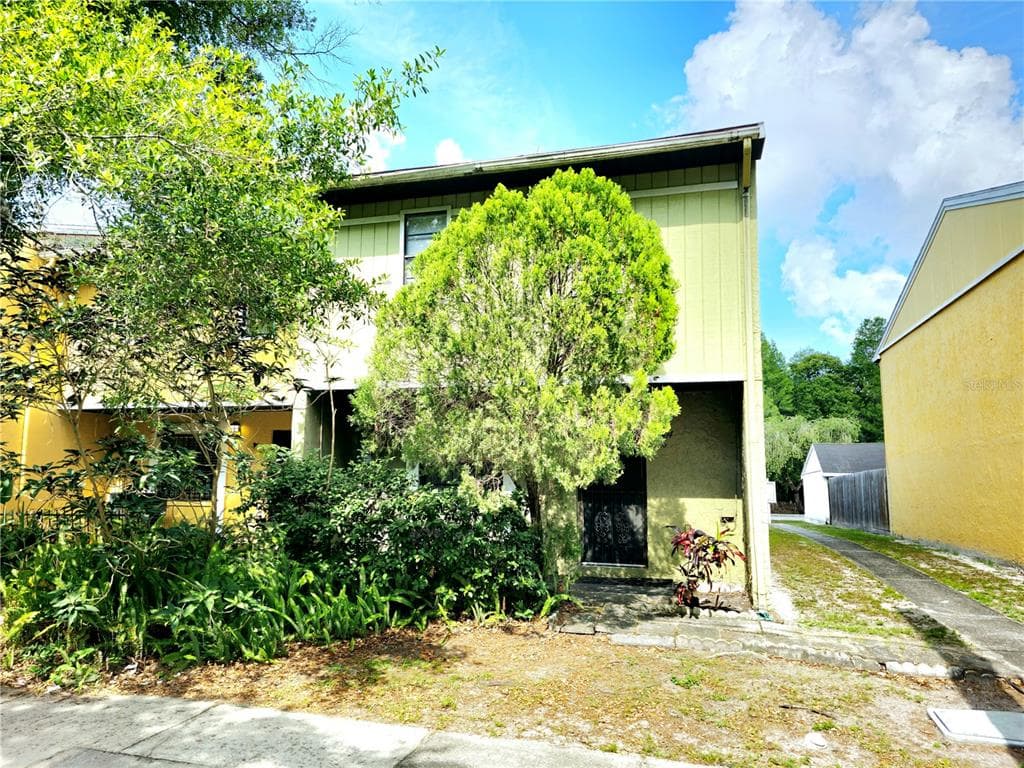 8414 N JONES AVENUE UNIT 6 TAMPA, FL 33604