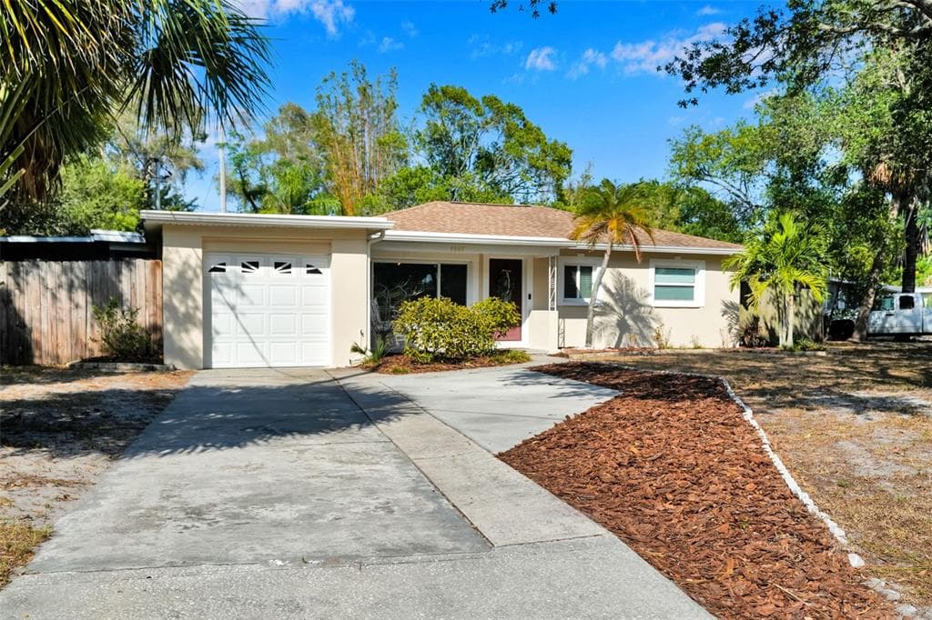4307 W KNIGHTS AVENUE TAMPA, FL 33611