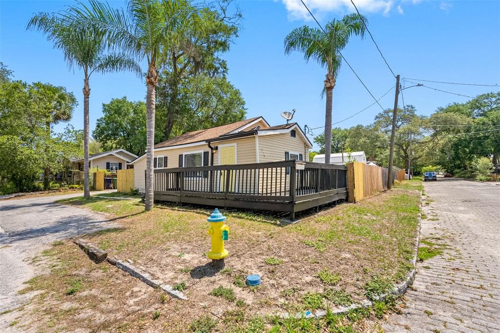 314 E KNOLLWOOD STREET TAMPA, FL 33604