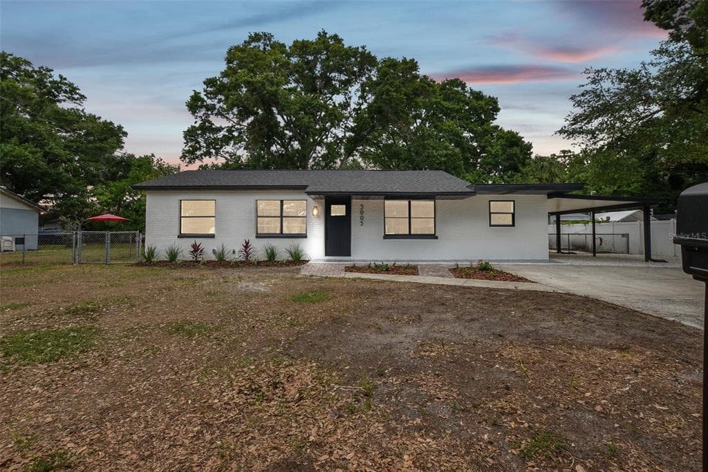3005 W ARCH STREET TAMPA, FL 33607