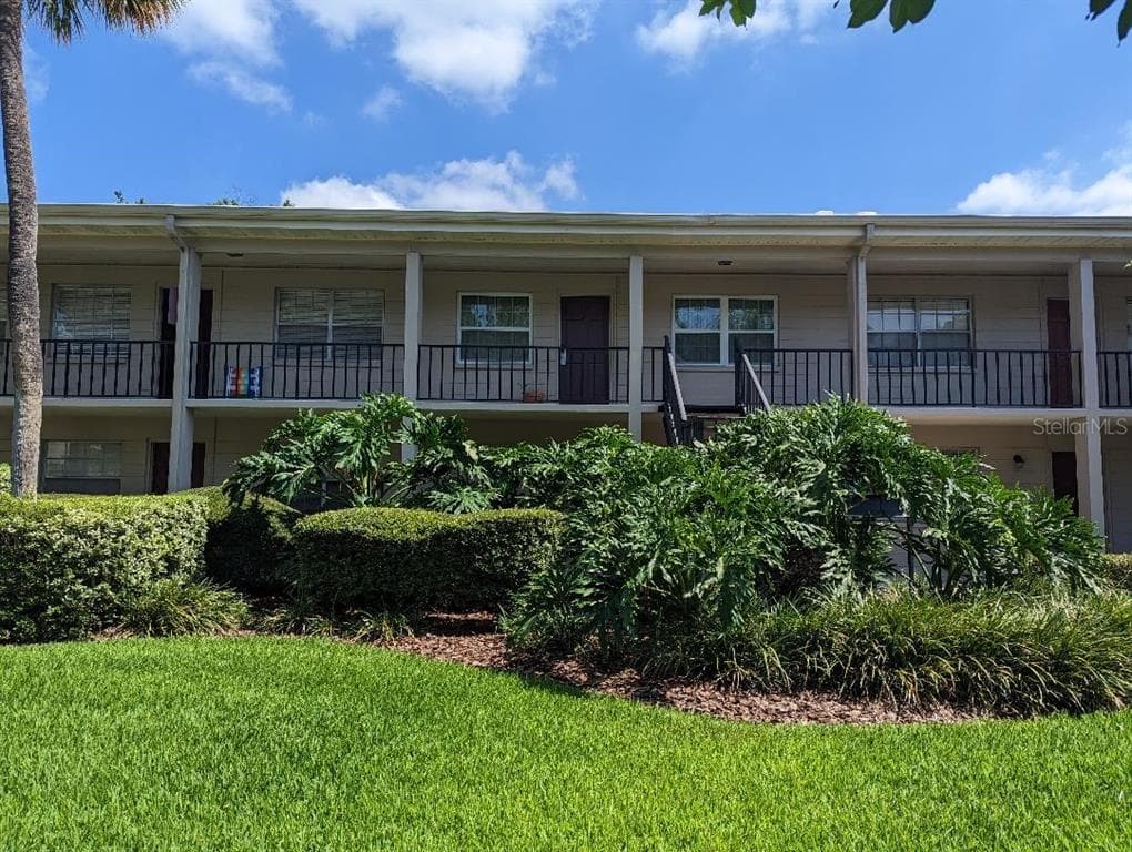 2207 S CAROLINA AVENUE UNIT 10 TAMPA, FL 33629