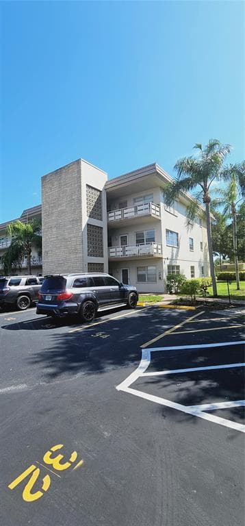 5530 80TH STREET N UNIT C208 ST PETERSBURG, FL 33709