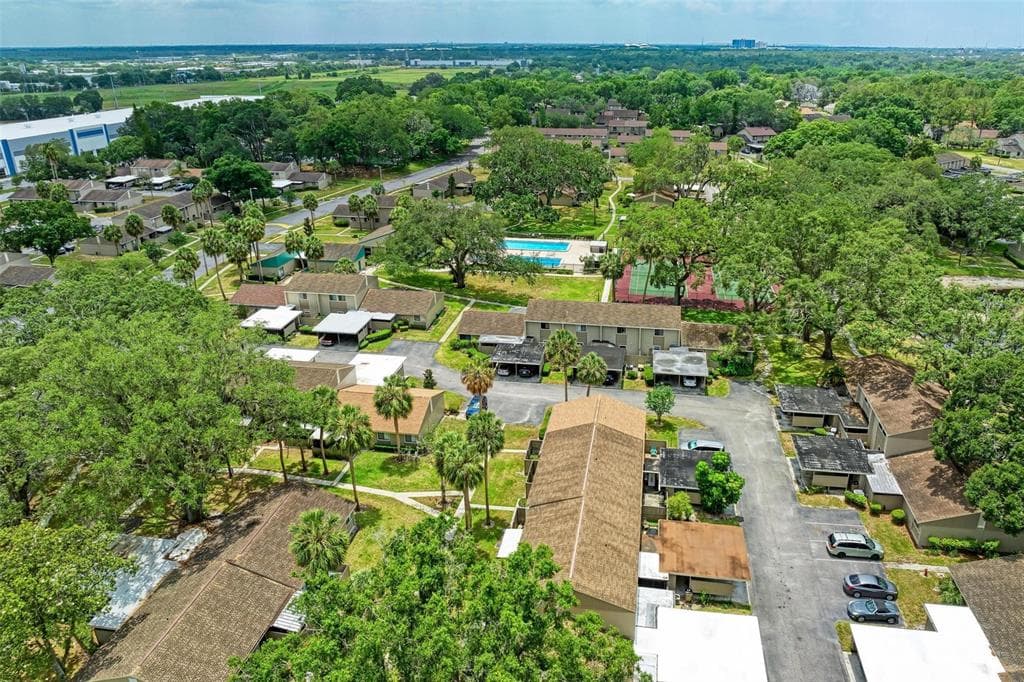 7910 CEDAR DRIVE TEMPLE TERRACE, FL 33637