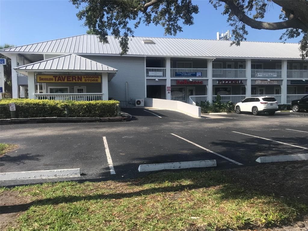 1120 PINELLAS BAYWAY S UNIT 211 TIERRA VERDE, FL 33715