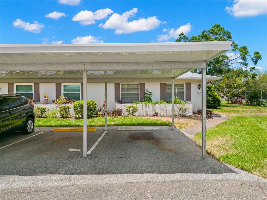 402 FULHAM CT UNIT B SUN CITY CENTER, FL 33573