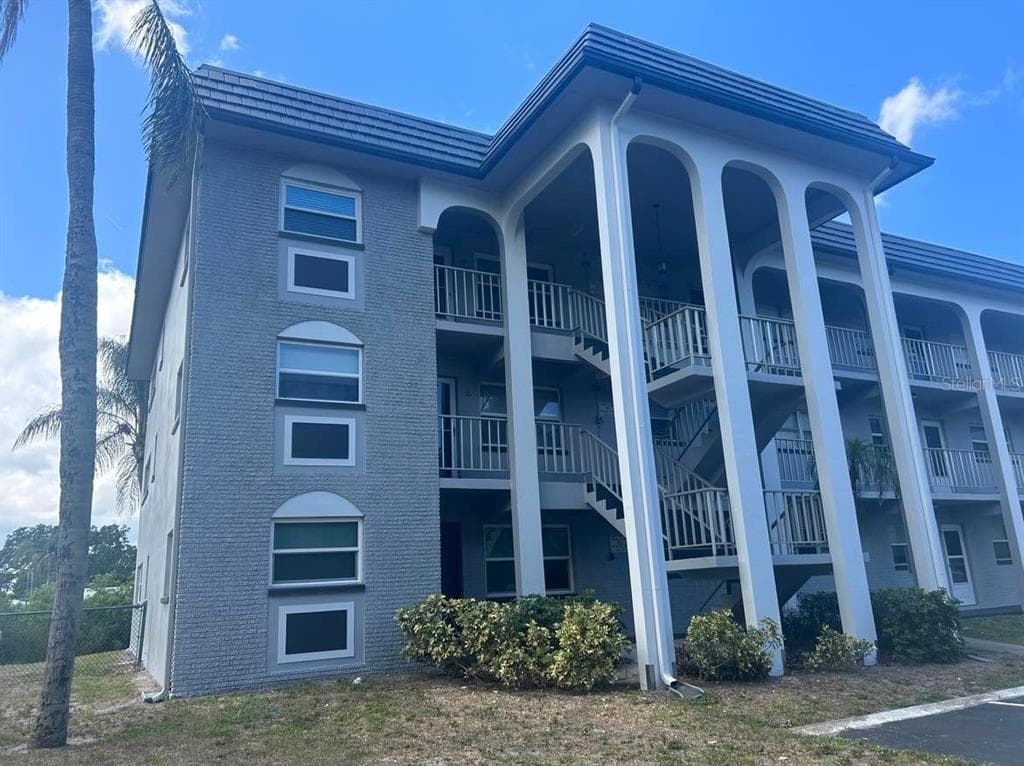 1303 S HERCULES AVENUE UNIT 25 CLEARWATER, FL 33764