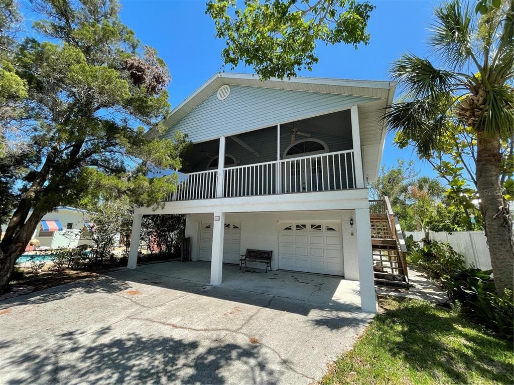616 FERN STREET