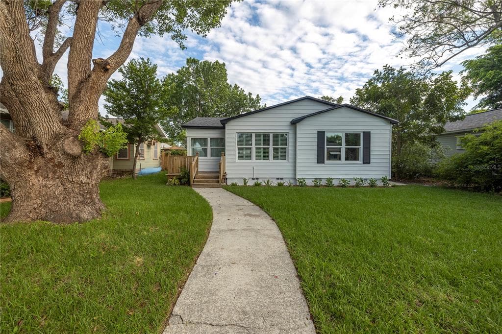 2636 8TH AVENUE N ST PETERSBURG, FL 33713