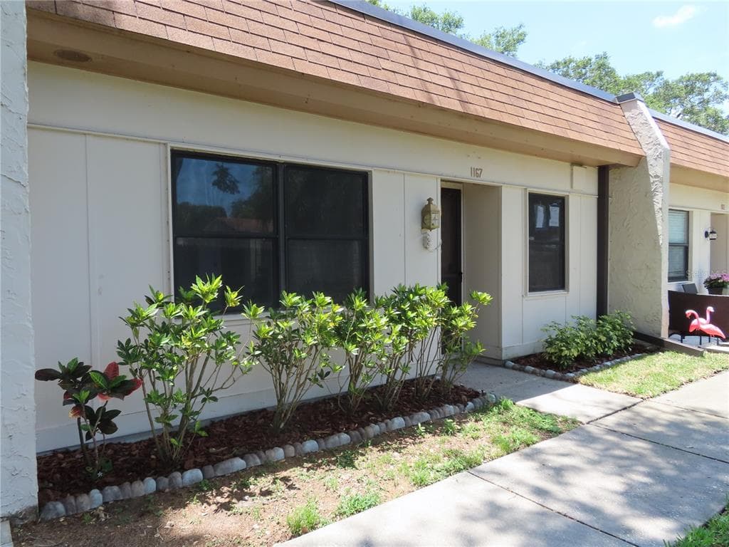 1167 MISSION CIRCLE CLEARWATER, FL 33759