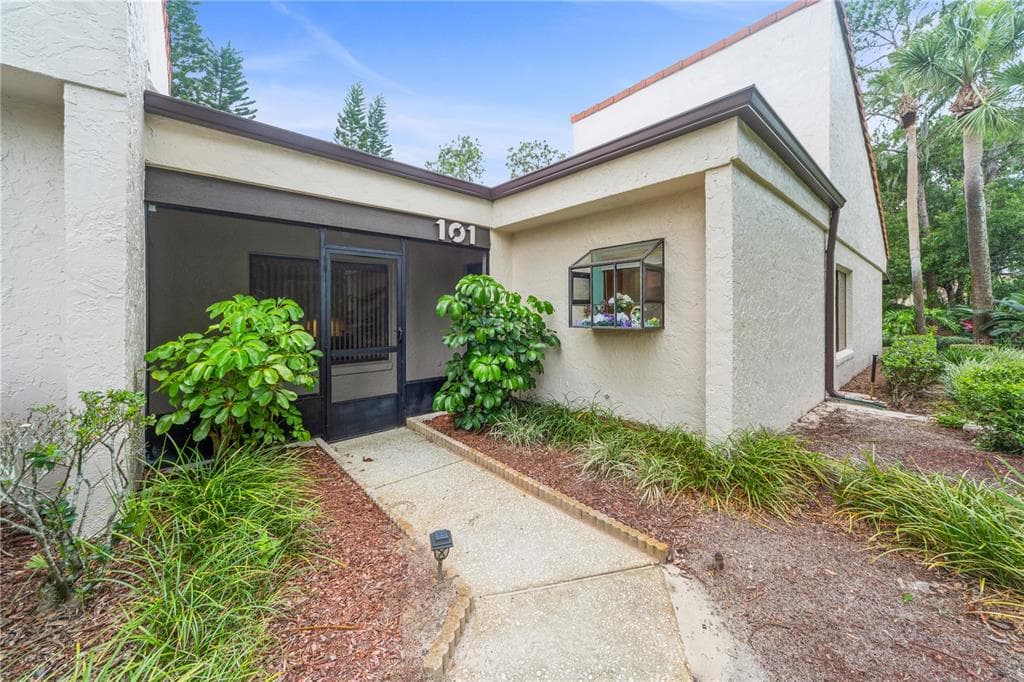 101 CAPRI COURT S PLANT CITY, FL 33566