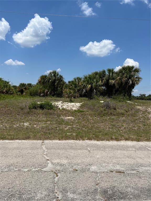 6102 KEYSTONE COURT LABELLE, FL 33935