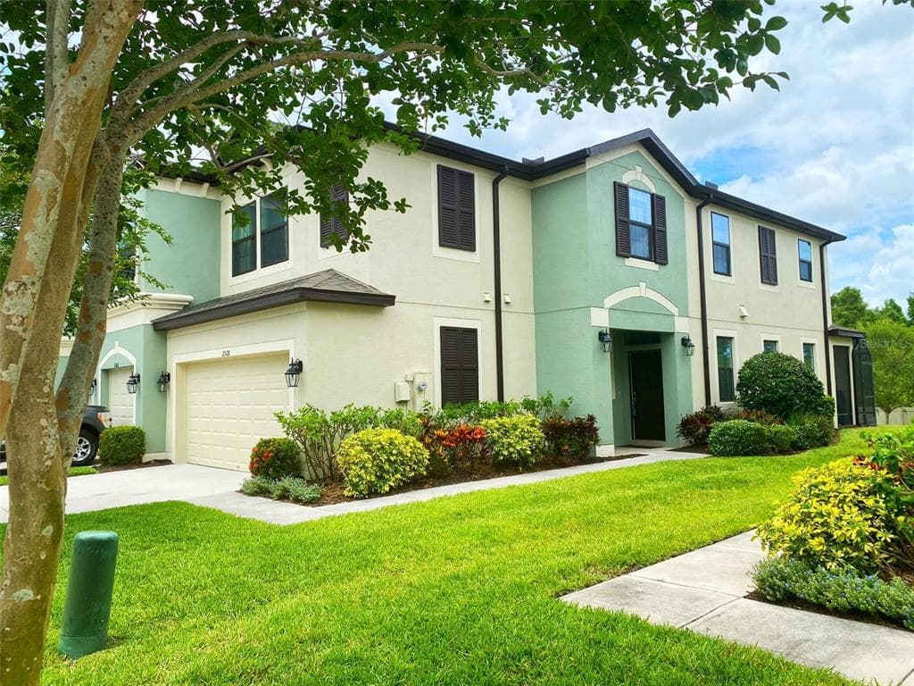 11528 CROWNED SPARROW LANE TAMPA, FL 33626