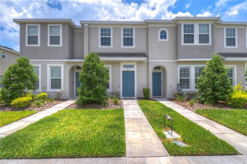 6131 FAIRMONT LANE PALMETTO, FL 34221