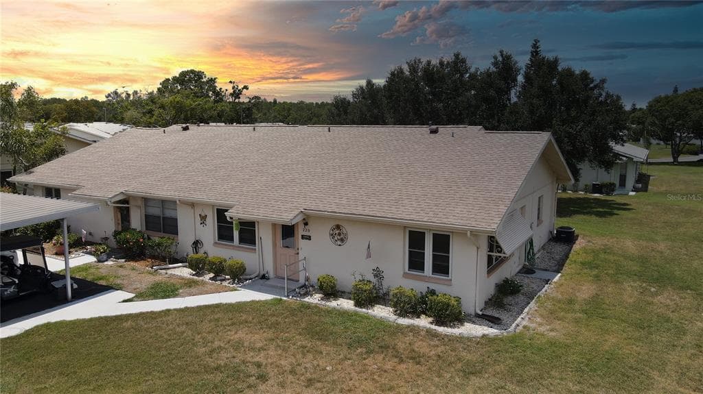 220 GLOUCESTER BOULEVARD UNIT 395 SUN CITY CENTER, FL 33573