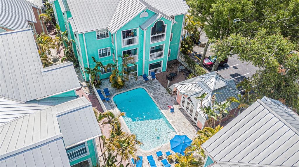 3002 W CLEVELAND STREET UNIT C3 TAMPA, FL 33609