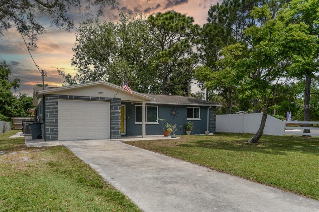 8313 GULF WAY HUDSON, FL 34667
