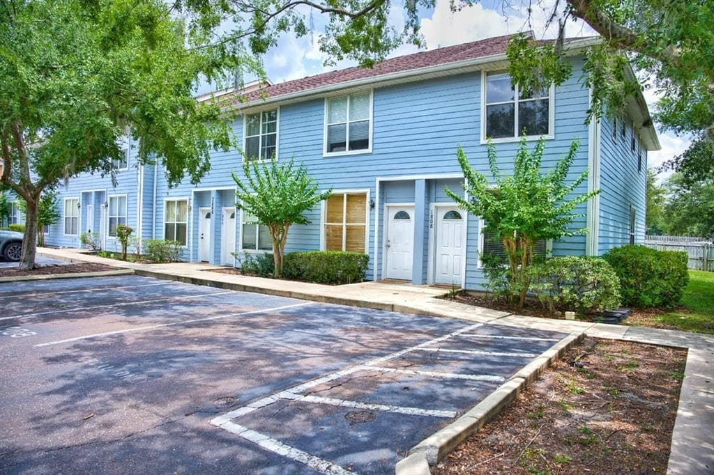 3860 SW 20TH AVENUE UNIT 1808 GAINESVILLE, FL 32607