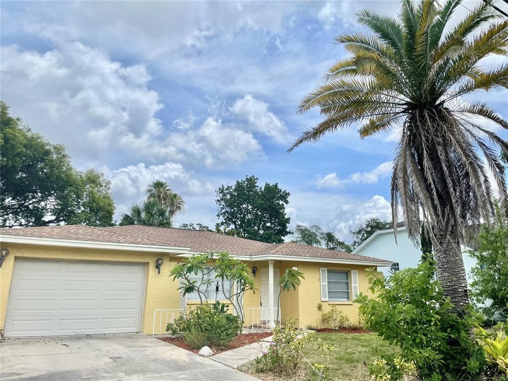 124 CRYSTAL BEACH AVENUE CRYSTAL BEACH, FL 34681