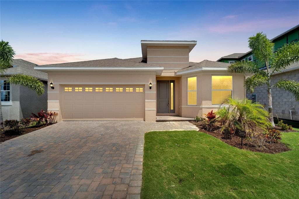 923 SIGNET DRIVE APOLLO BEACH, FL 33572