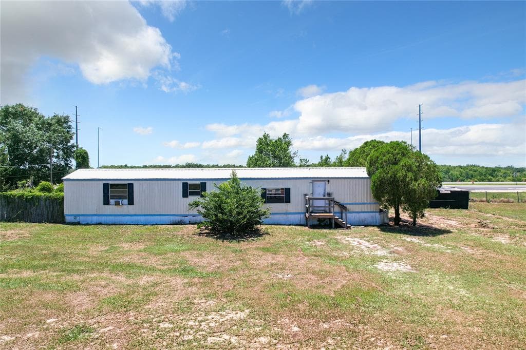 1307 ASHLEE COURT AUBURNDALE, FL 33823