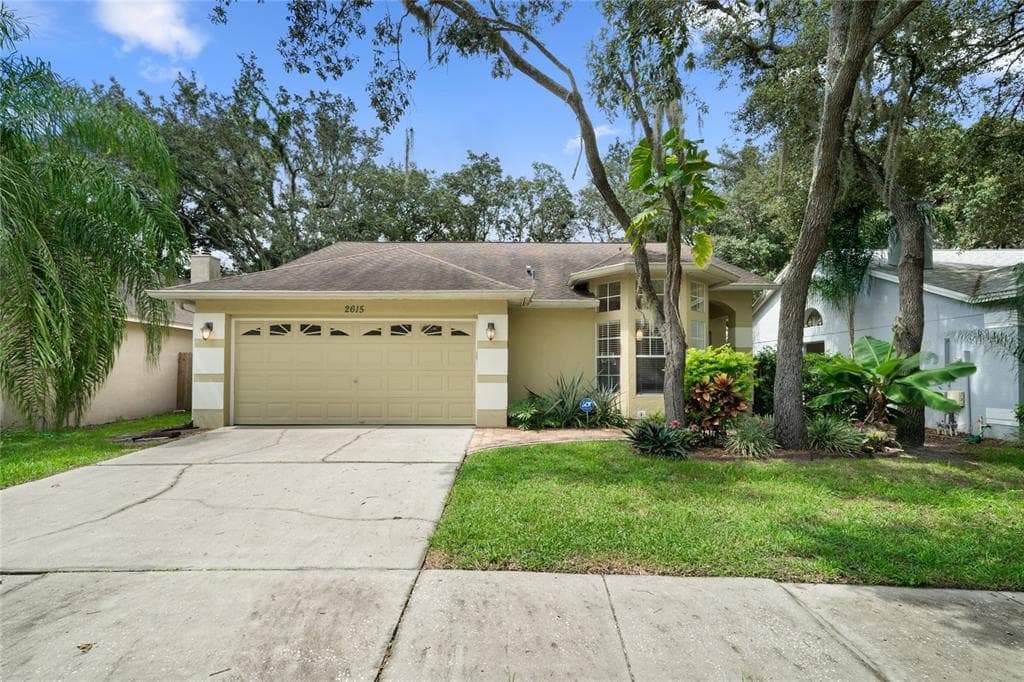 2615 WRENCREST CIRCLE VALRICO, FL 33596