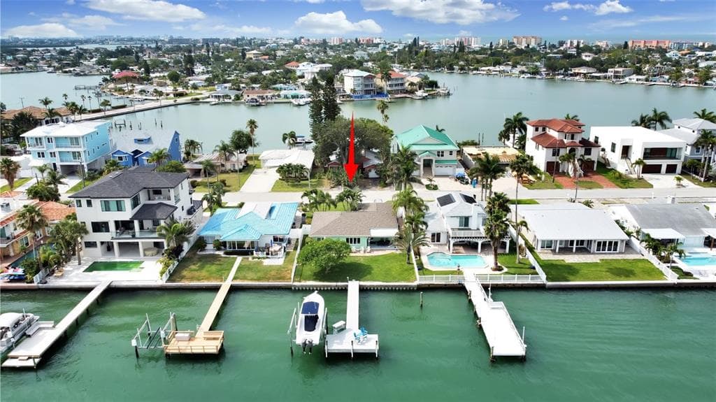 836 BAY POINT DRIVE MADEIRA BEACH, FL 33708