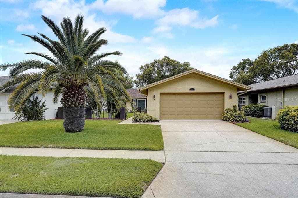 7800 FAIRLAWN DRIVE HUDSON, FL 34667