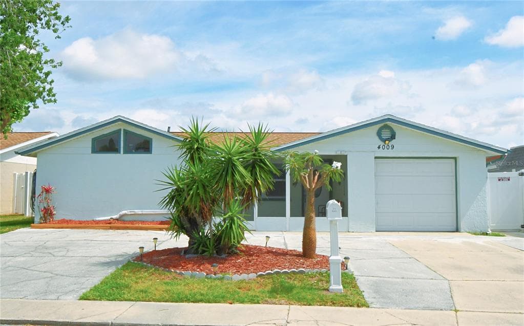 4009 STAR ISLAND DRIVE HOLIDAY, FL 34691