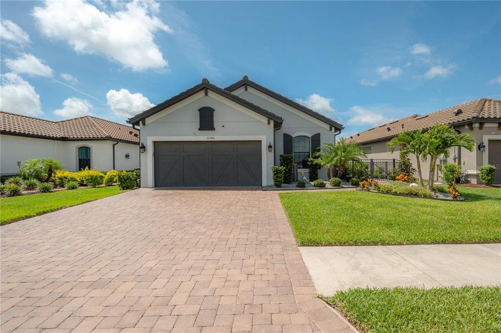 11386 FELICIA DRIVE