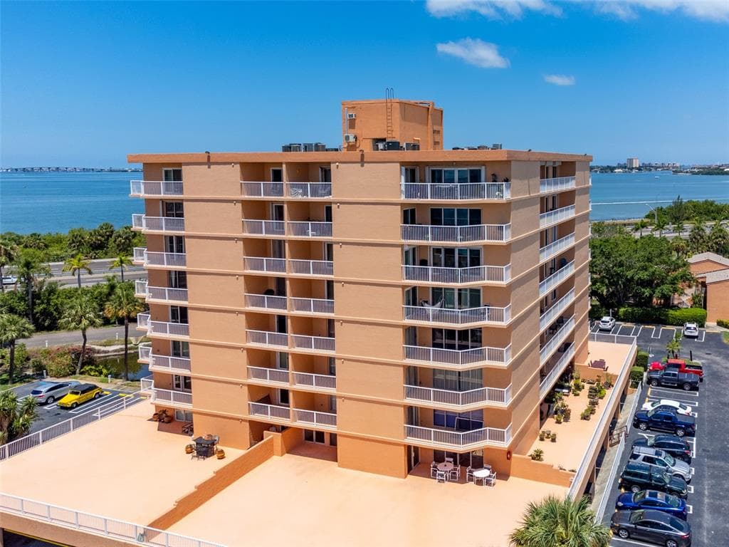 7430 SUNSHINE SKYWAY LANE S UNIT 803 ST PETERSBURG, FL 33711