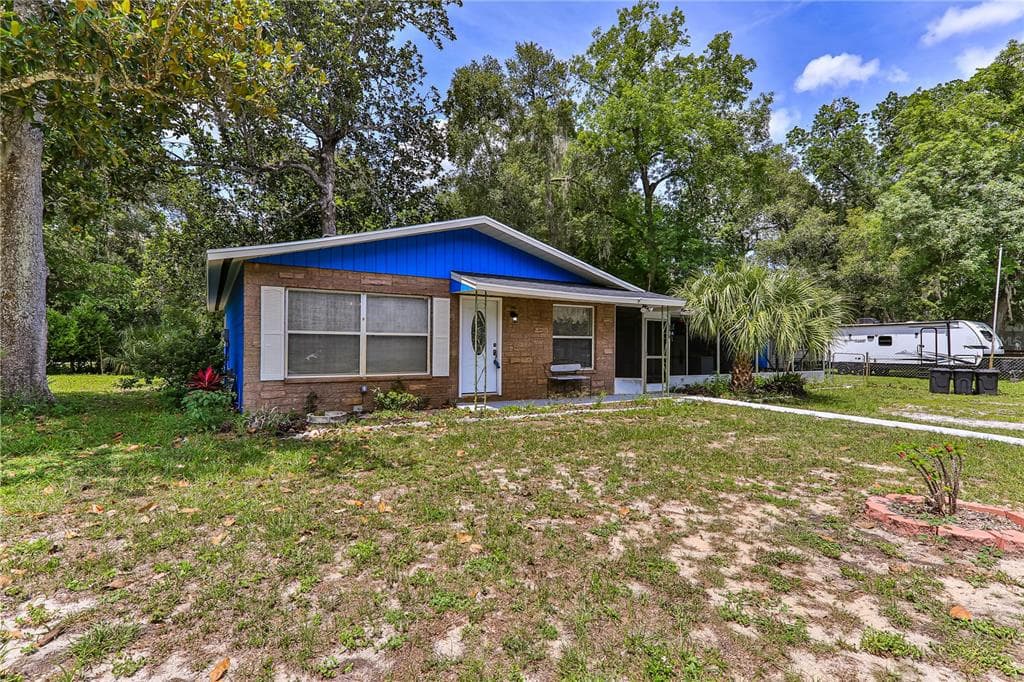 11709 E CROW LANE FLORAL CITY, FL 34436