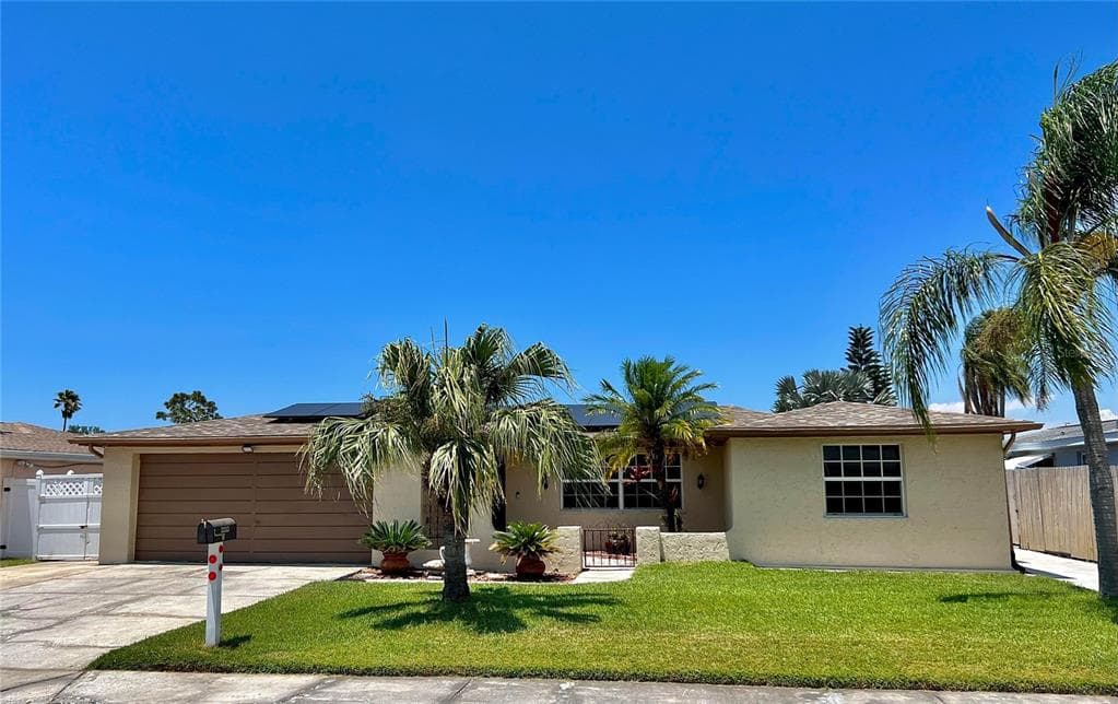 3315 SUPREME DRIVE HOLIDAY, FL 34691