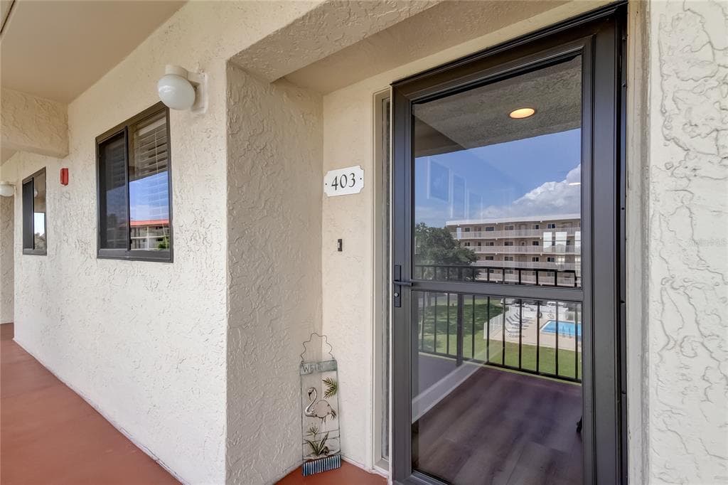 9490 HARBOR GREENS WAY UNIT 403 SEMINOLE, FL 33776
