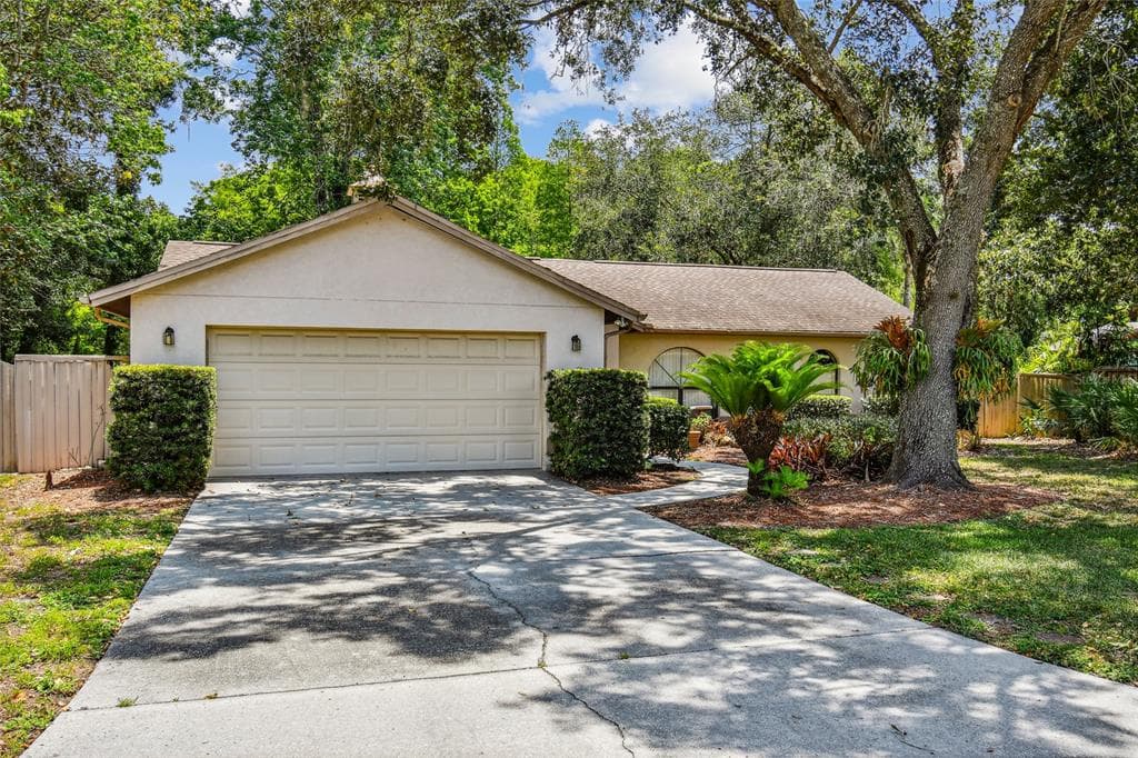 4736 PARKWAY BOULEVARD LAND O LAKES, FL 34639