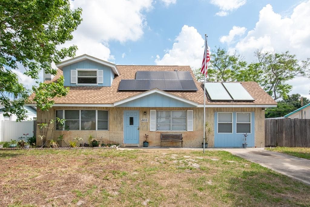 8615 MAGNOLIA DRIVE SEMINOLE, FL 33777