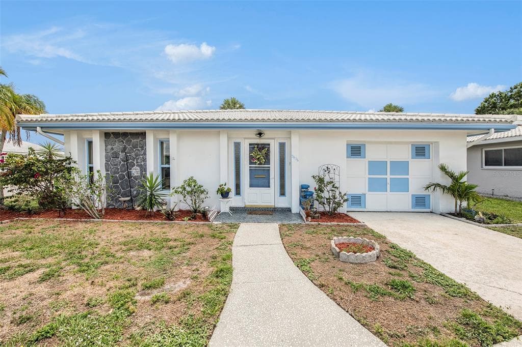 5436 MAGNOLIA TRAIL N PINELLAS PARK, FL 33782