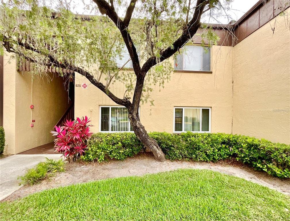 625 N KEENE ROAD UNIT T-6 CLEARWATER, FL 33755
