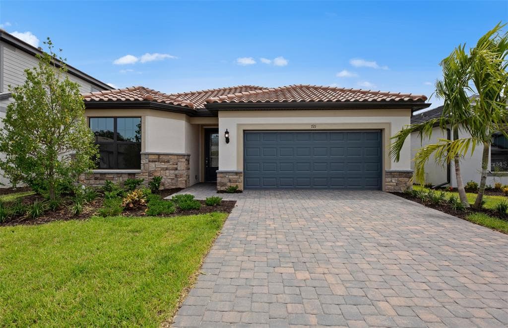 721 GADWALL COURT BRADENTON, FL 34212