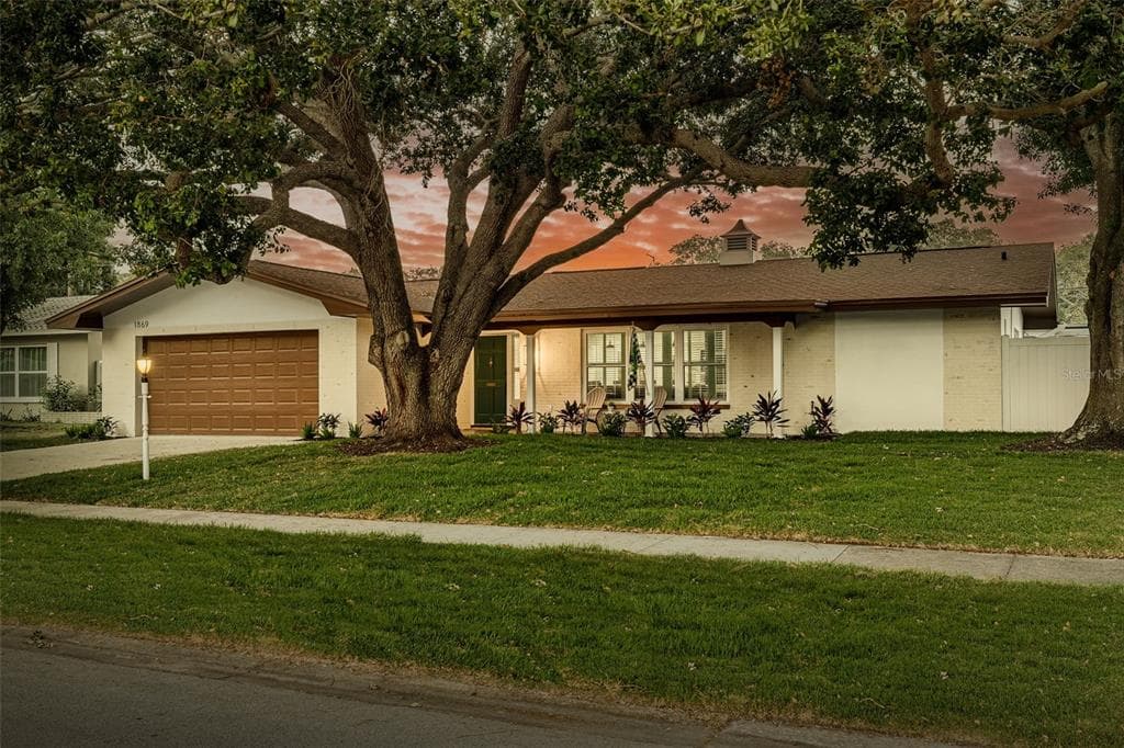 1869 PARADISE LANE CLEARWATER, FL 33756