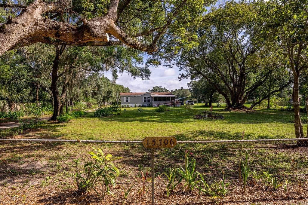 15706 MANSELL ROAD DOVER, FL 33527