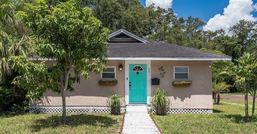 201 35TH STREET S UNIT A ST PETERSBURG, FL 33711