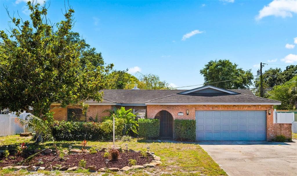 5127 CAESAR WAY S ST PETERSBURG, FL 33712