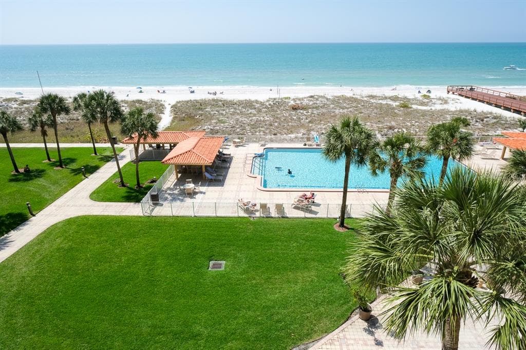 880 MANDALAY AVENUE UNIT C407 CLEARWATER, FL 33767